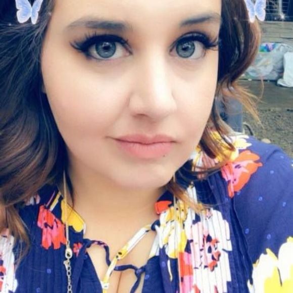 Meet your Posher, Jacqueline - Picture 1 of 1